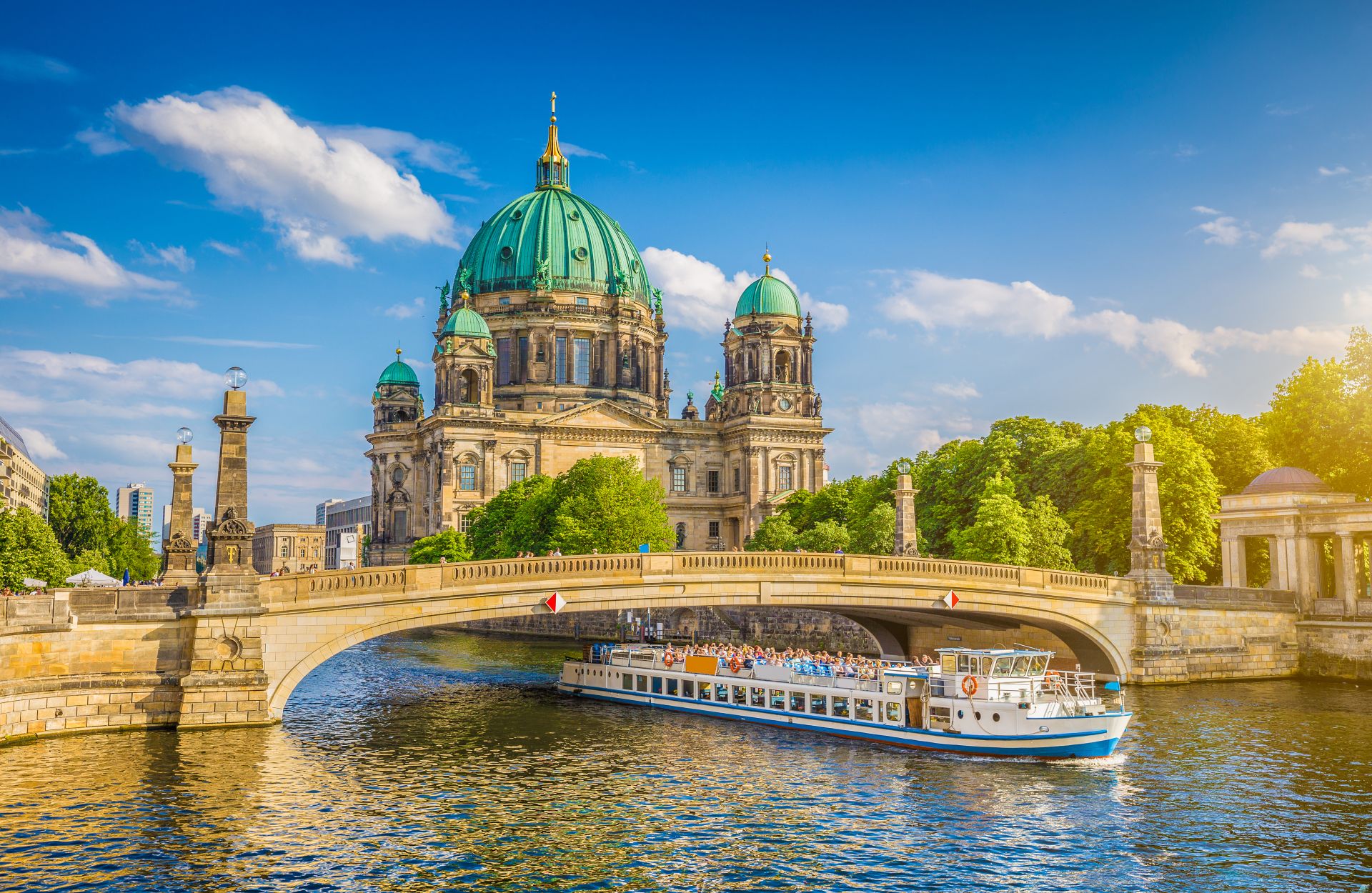 Berlin Cathedral (Berliner Dom) and Museum Island (Museumsinsel)