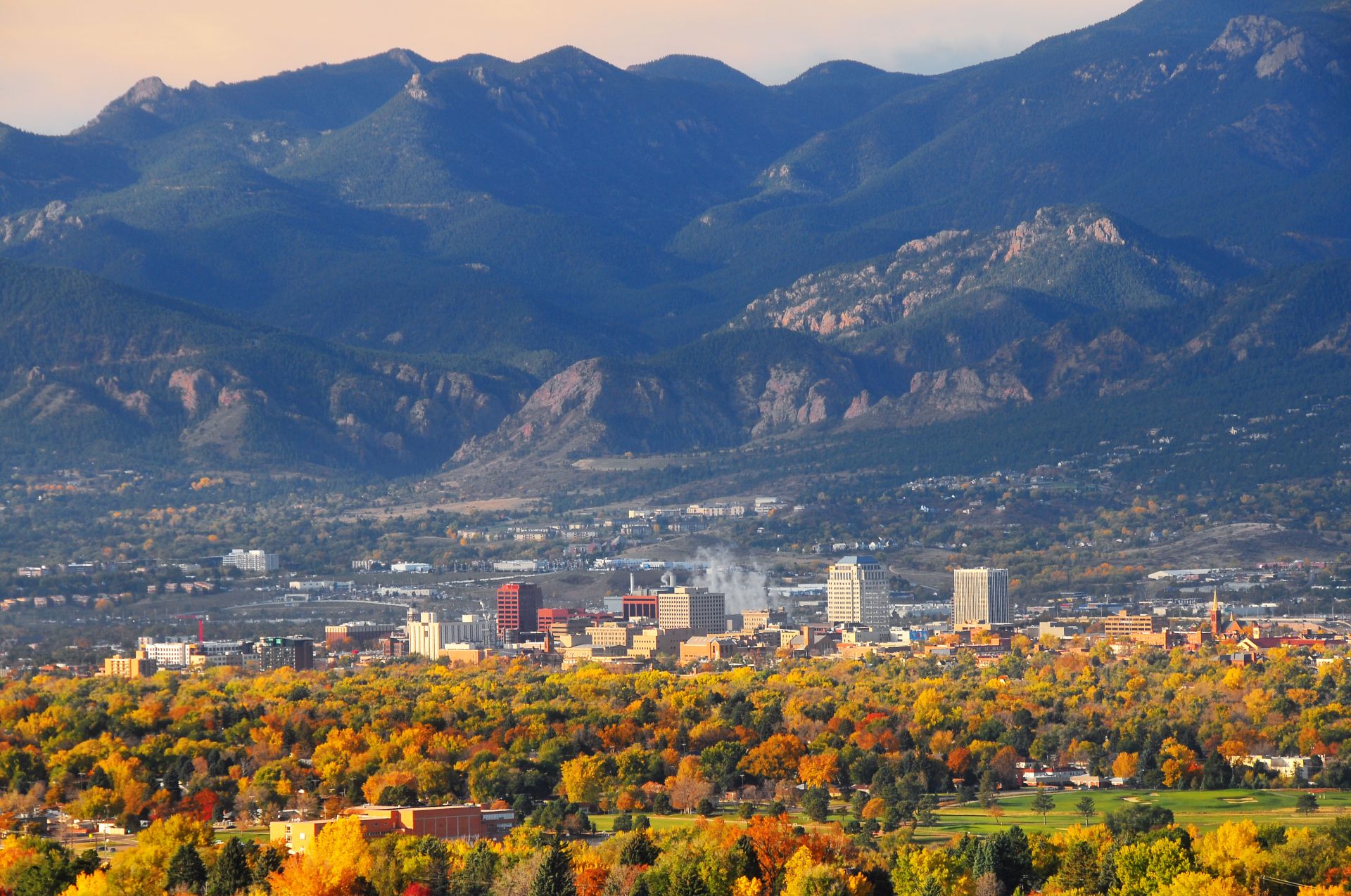 Le centre-ville de Colorado Springs vu depuis Palmer Park