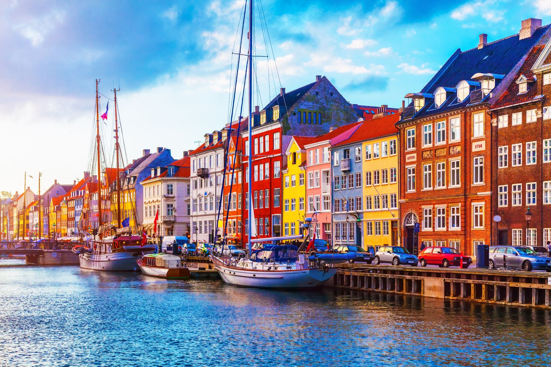 Nyhavn quay with colored buildings