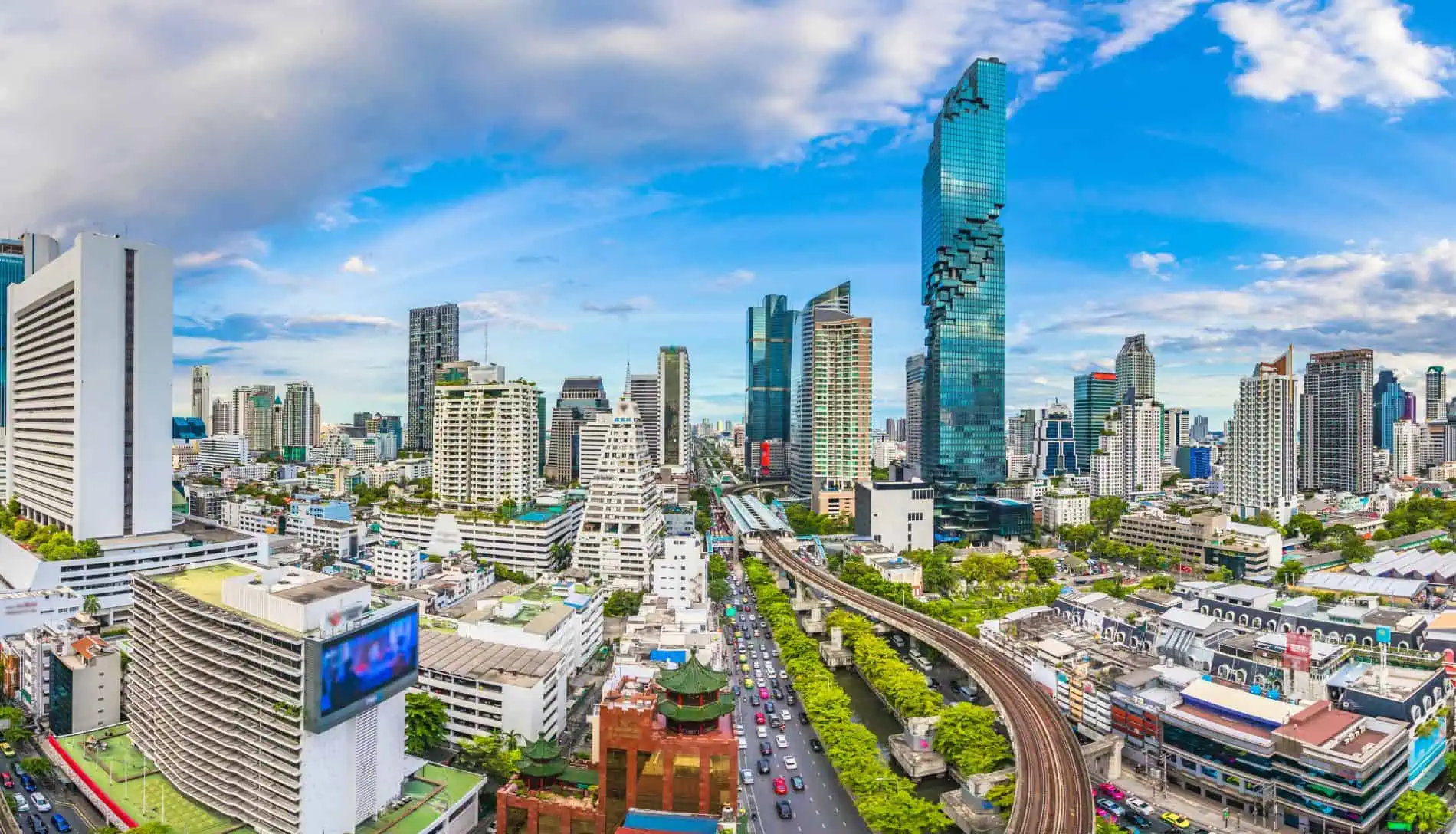 曼谷市和泰国地铁站的景观
