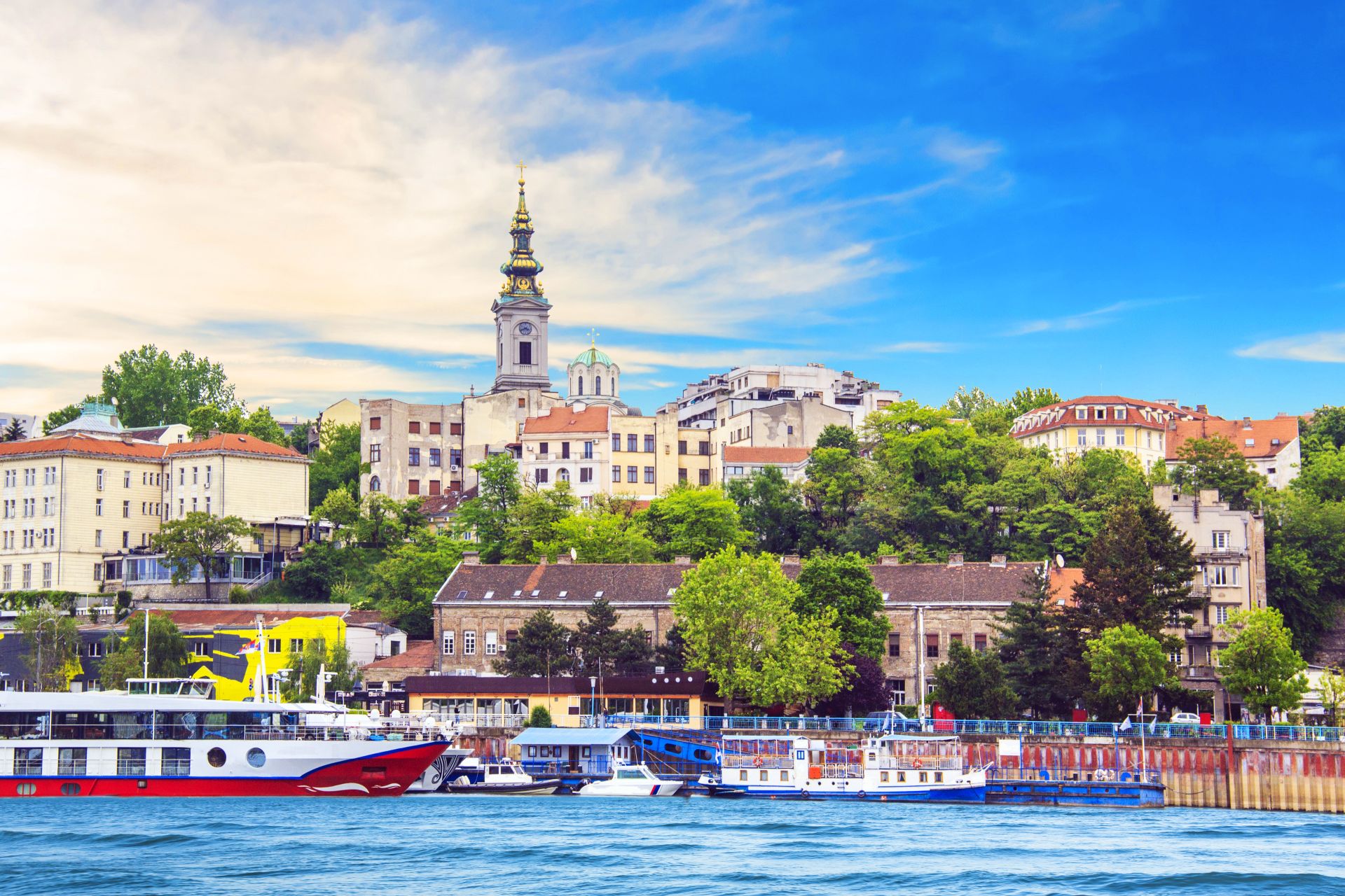 centro storico di Belgrado sulle rive del fiume Sava