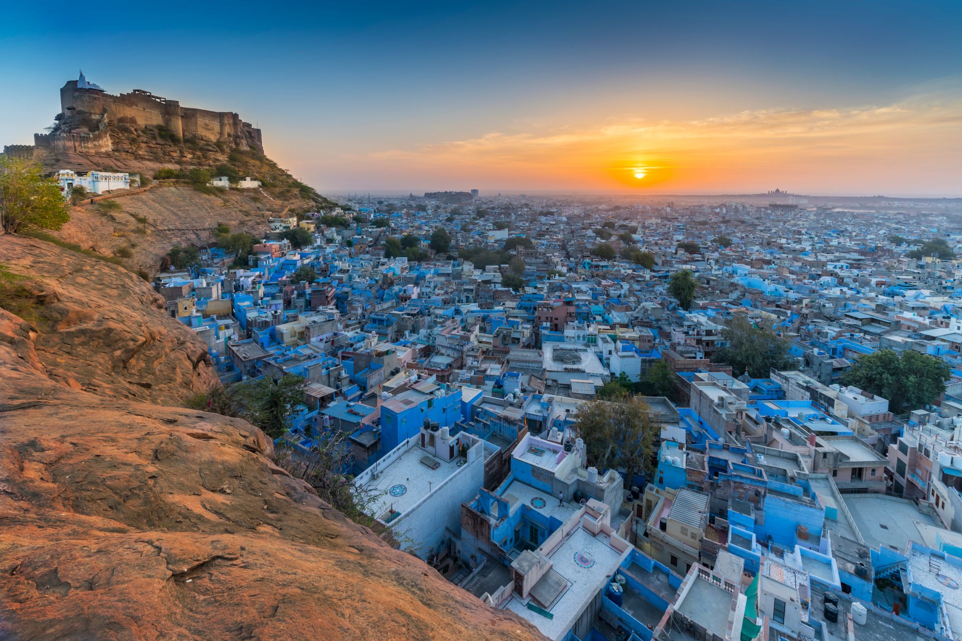 焦特布尔的蓝城和迈兰格尔堡。印度拉贾斯坦邦